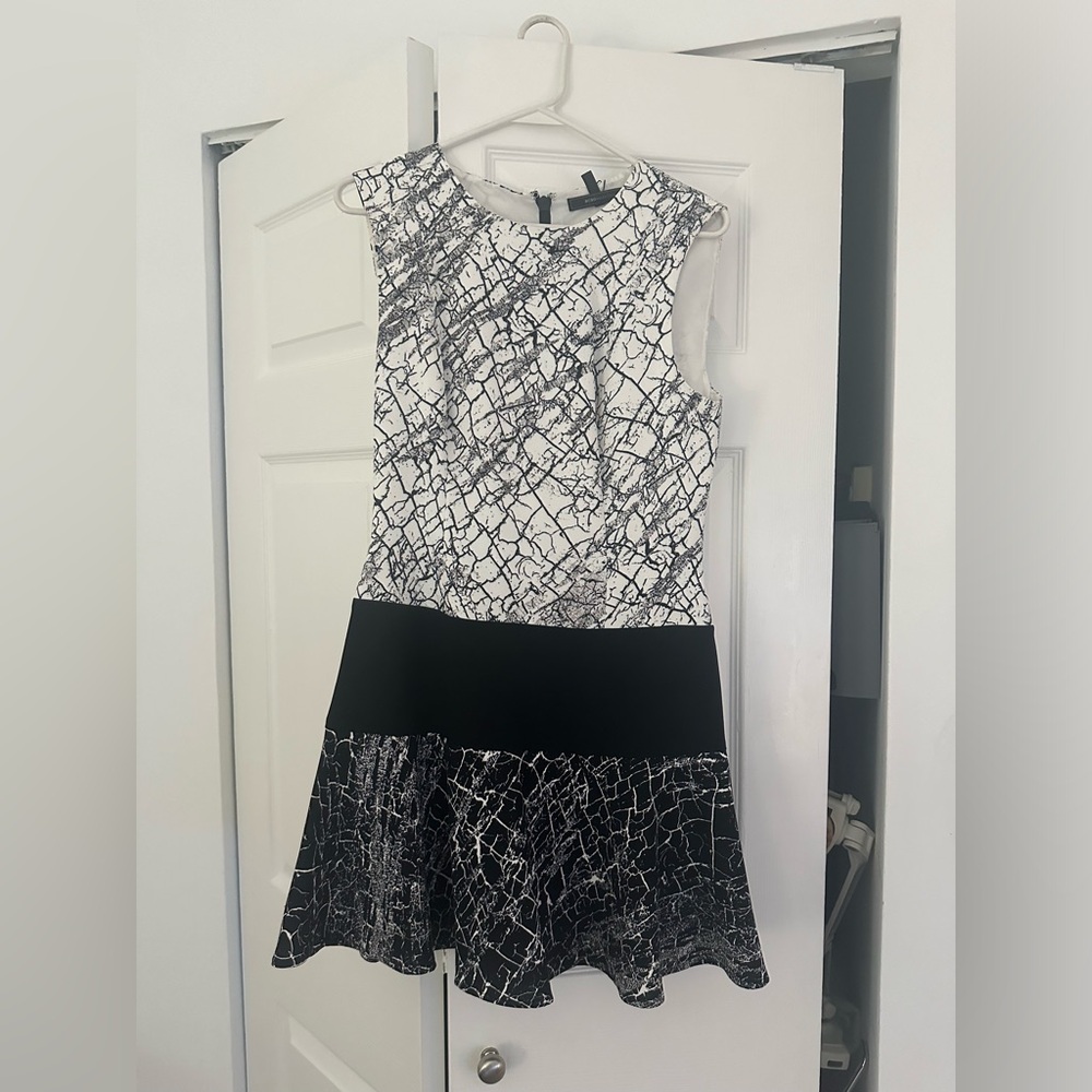 Excellent condition BCBG Maxazria dress, 8